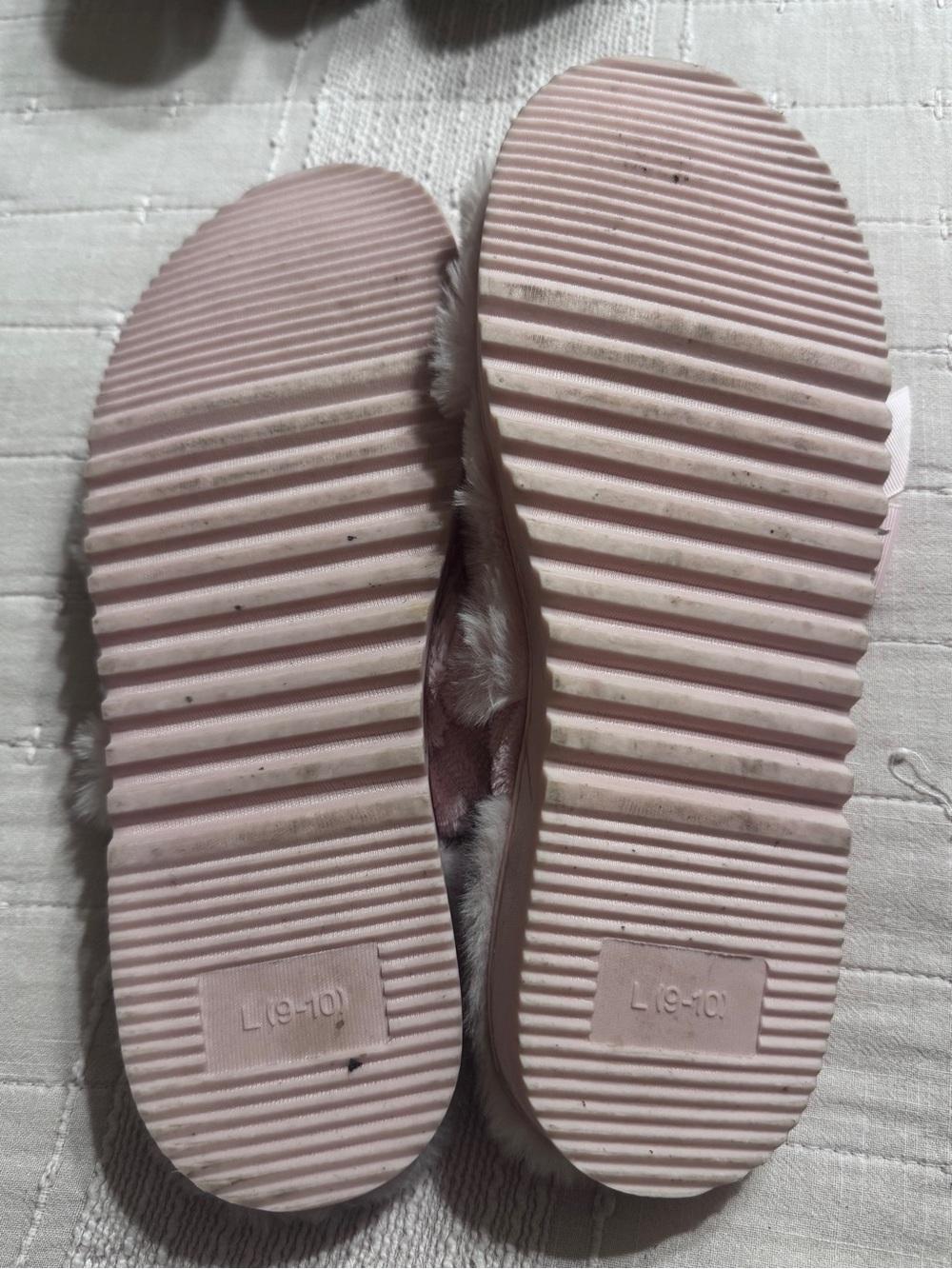 Juicy Couture Blush Pink Faux-Fur Bow Slide Slippers - Picture 3 of 5